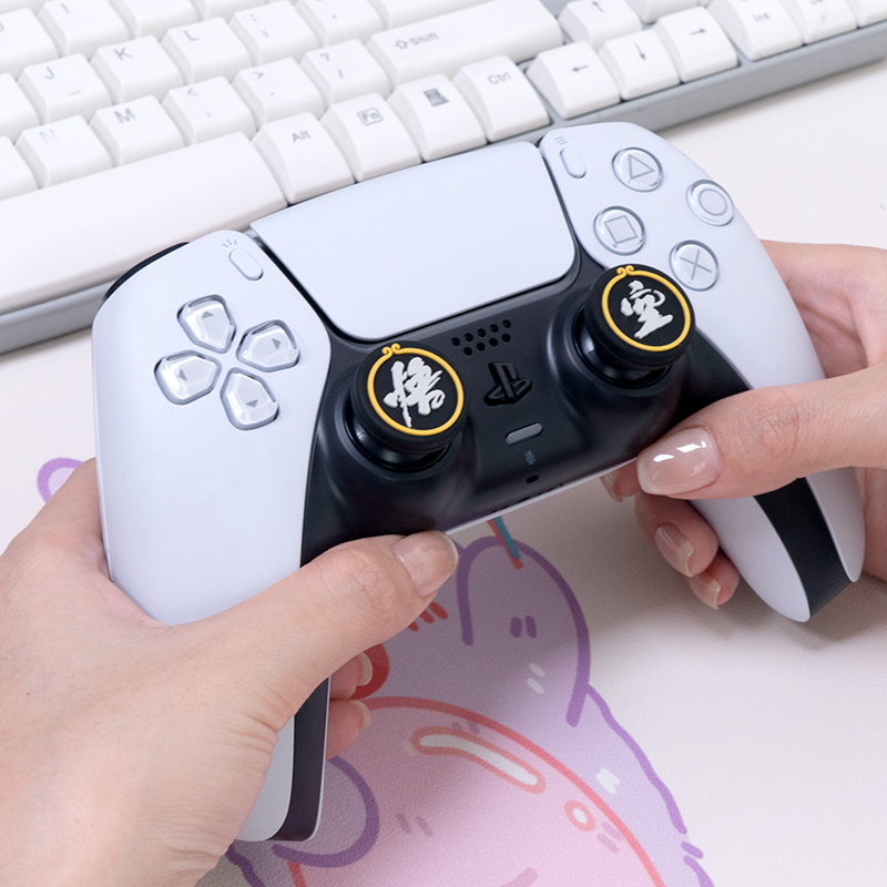 Silicone Thumb Stick Grip Cap  - مراجعة Gaming Console Tv Stick وسعره