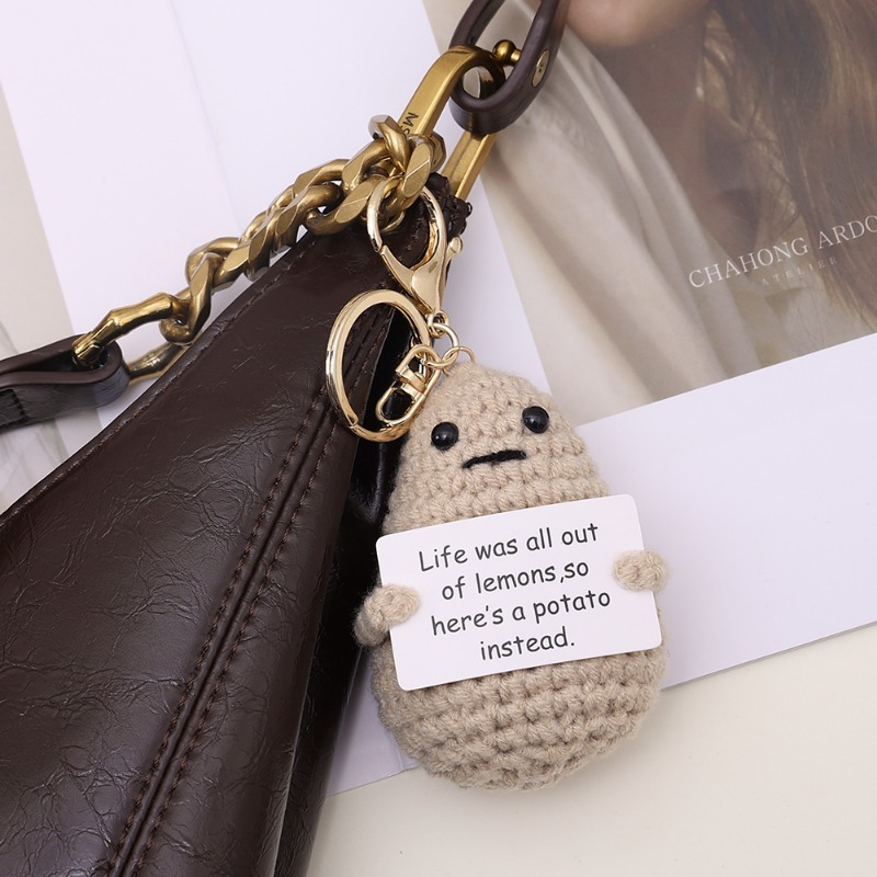 Inspirational Potato Cucumber  - مراجعة Gaming Console Keychain وسعره